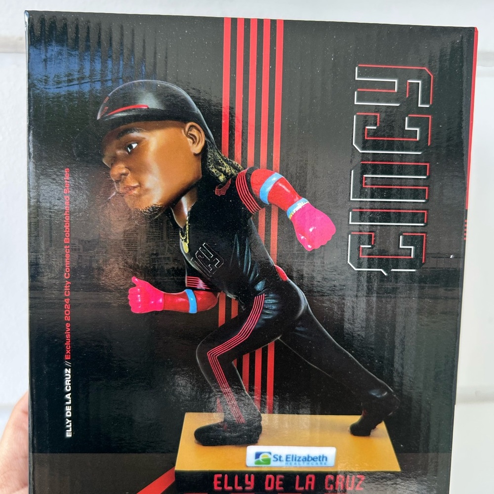 Elly De La Cruz Bobblehead with Pink Accents SGA new in box Cincinnati reds